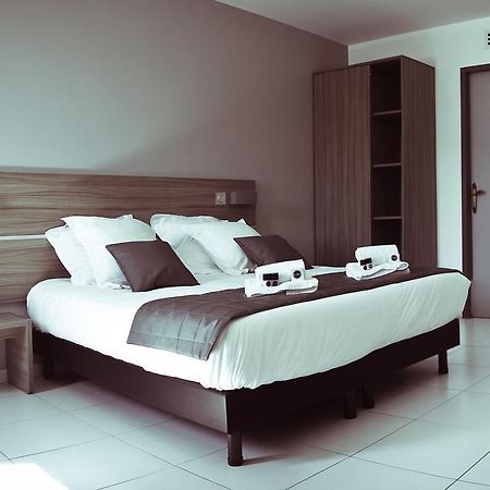Le Cay Hotel Roquebrune-sur-Argens Kamer foto